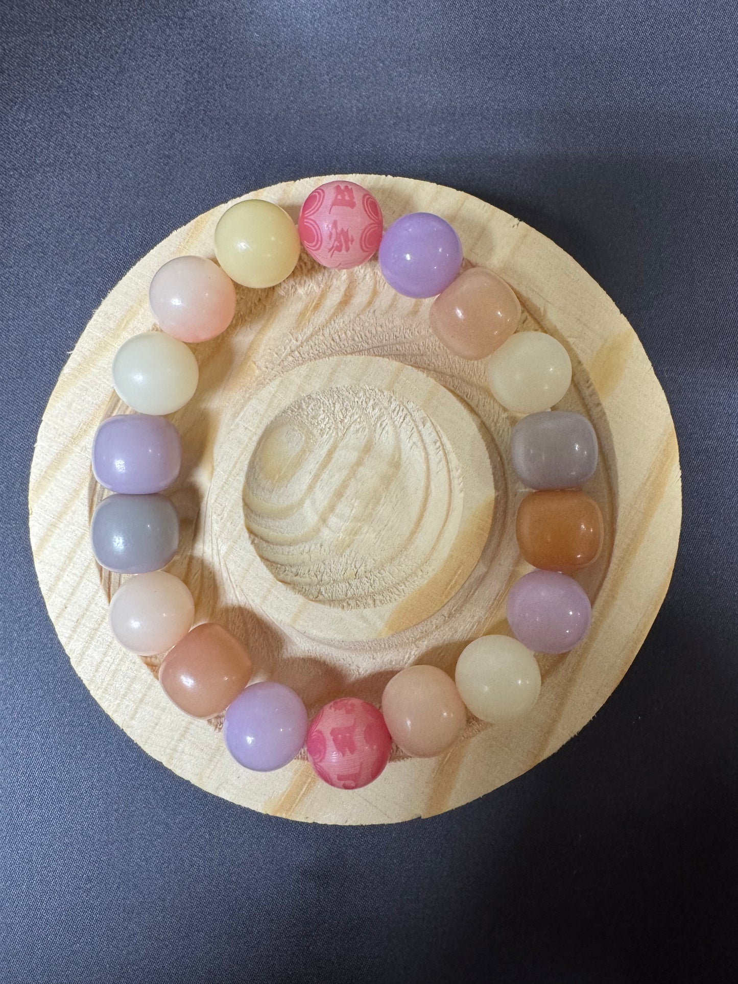 Bodhi Pastel with Magenta Accent