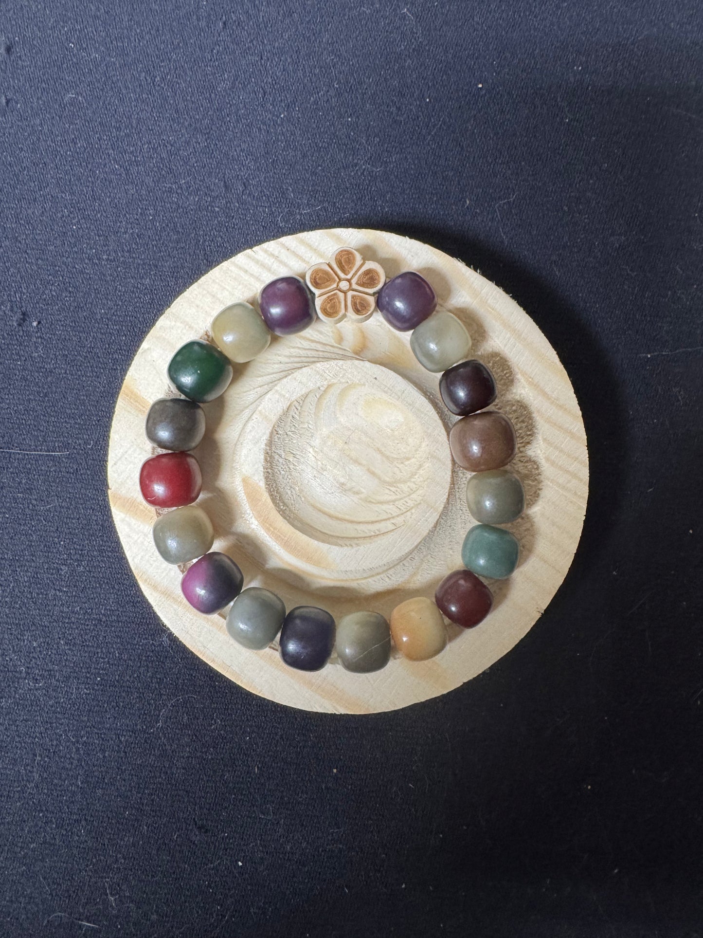 Bodhi Forest Noir with Flower