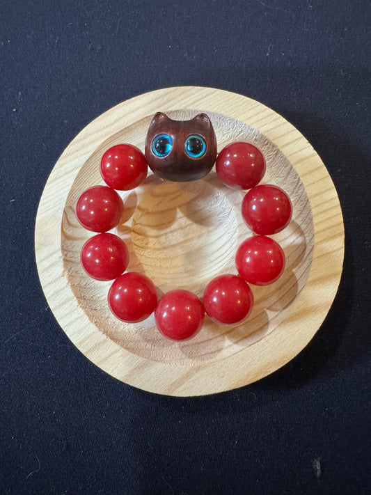 Bodhi Large Red Fidget with Blue Eyed Cat Head